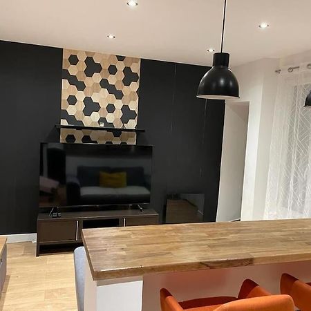 Appartement Chez Tricia Thorigny-sur-Marne Exteriör bild