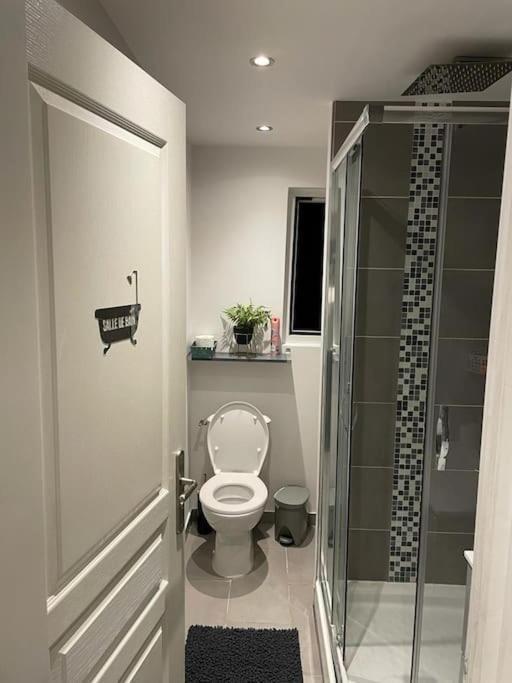 Appartement Chez Tricia Thorigny-sur-Marne Exteriör bild