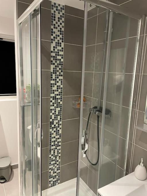 Appartement Chez Tricia Thorigny-sur-Marne Exteriör bild
